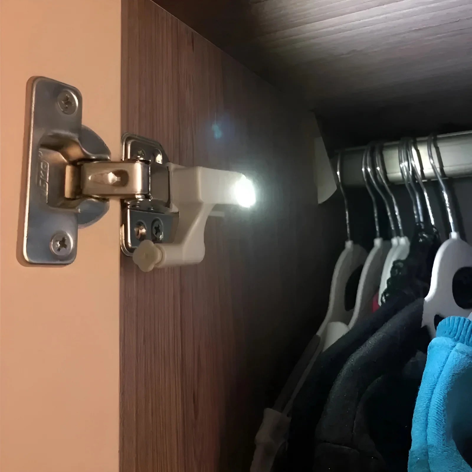 Luz Secreta para Muebles (Pack 10) 🕵🏻‍♂️